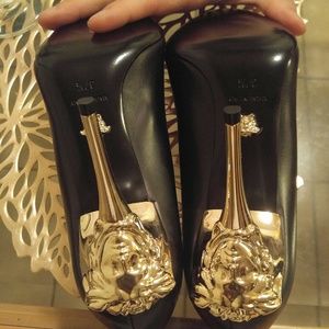 Iconic Versace black with Gold medusa Pump